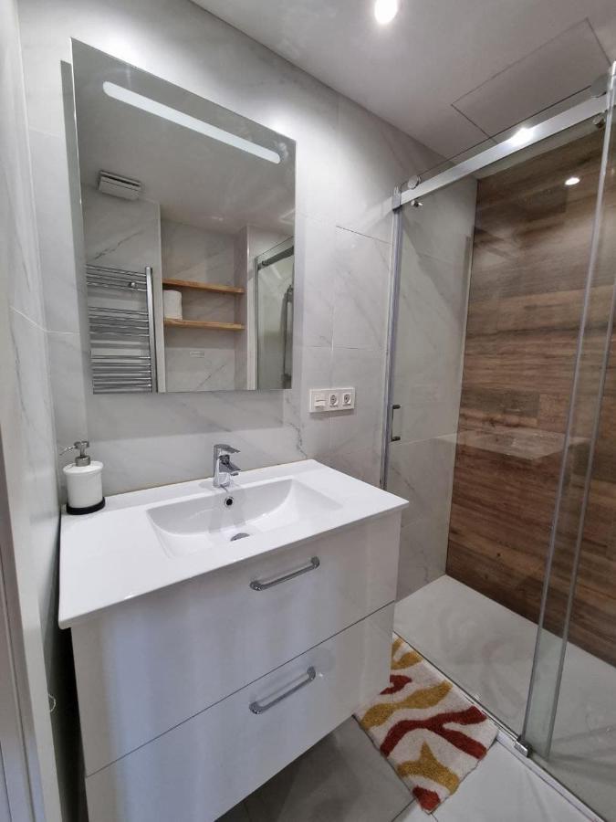 102A Apartamento Moderno 2 Habitaciones Gijon Ngoại thất bức ảnh